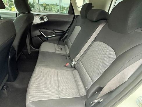 Used 2020 Kia Soul LX FWD image 22