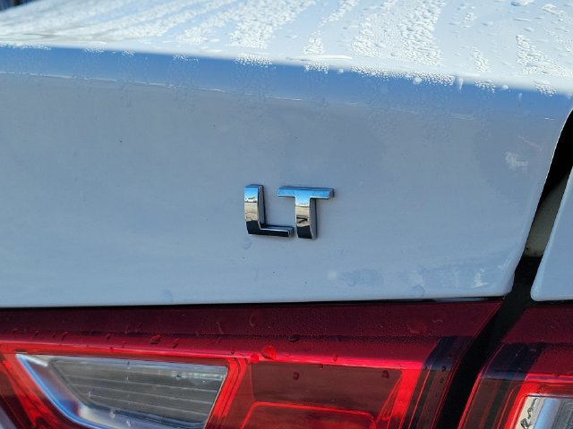 Used 2024 Chevrolet Malibu LT FWD image 7