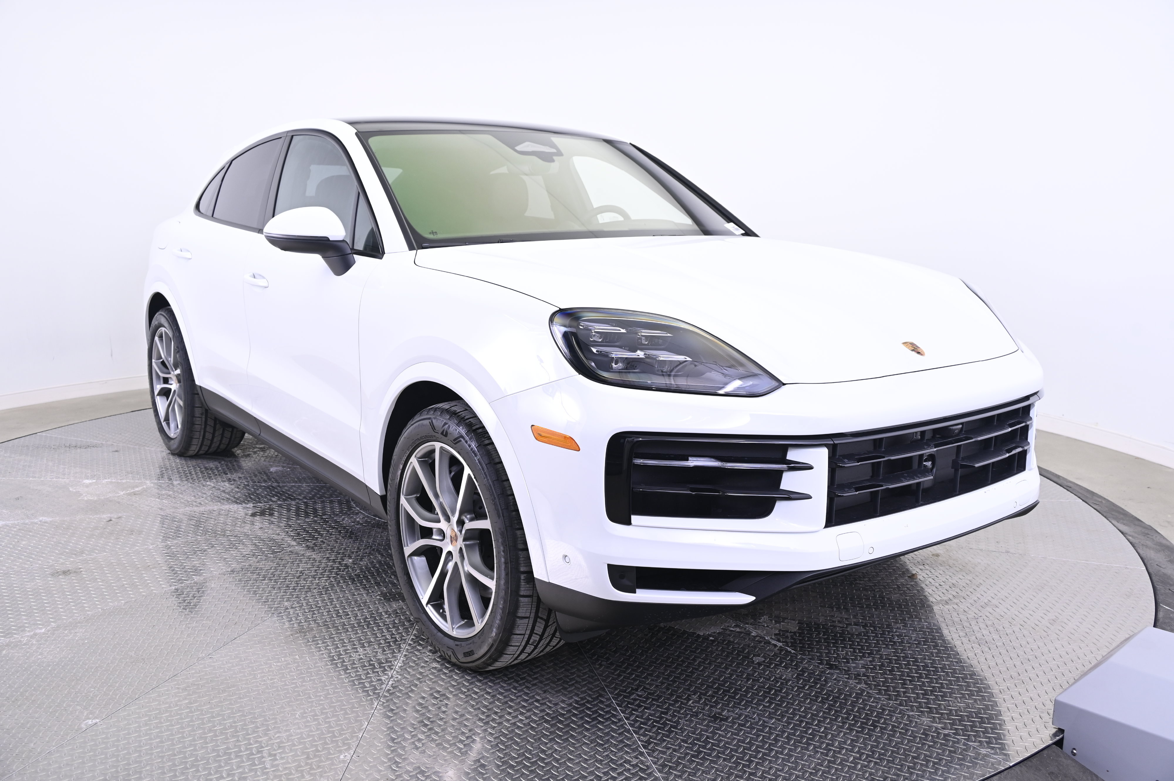 Used 2026 Porsche Cayenne Coupe AWD/4WD image 9