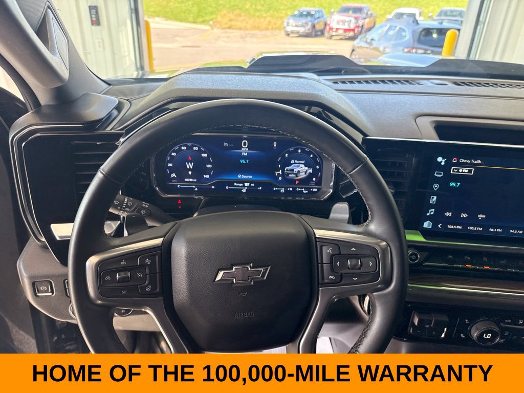 Used 2024 Chevrolet Silverado 1500 LT Trail Boss w/ LT Trail Boss Premium Package AWD/4WD image 12