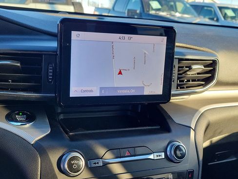 Certified 2020 Ford Explorer XLT w/ Equipment Group 202A image 27