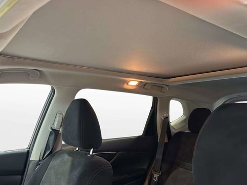 Used 2015 Nissan Rogue SV AWD/4WD image 32