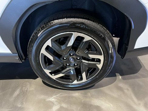 Used 2025 Subaru Forester Limited w/ Popular Package AWD/4WD image 11