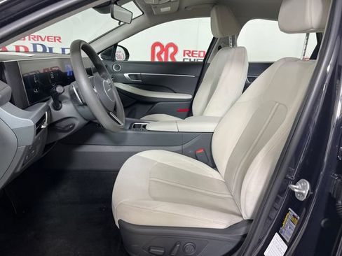 Used 2025 Hyundai Sonata SEL FWD image 9