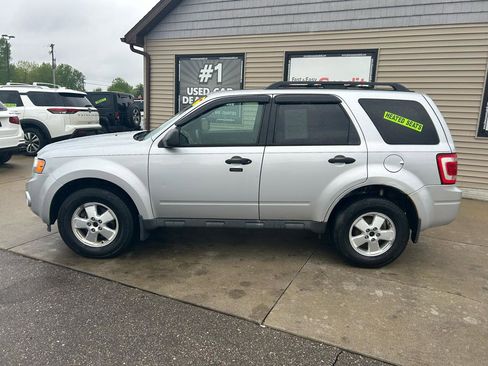 Used 2012 Ford Escape XLT w/ Canadian Comfort Pkg AWD/4WD image 8