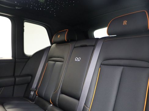 New 2026 Rolls-Royce Cullinan Black Badge image 18