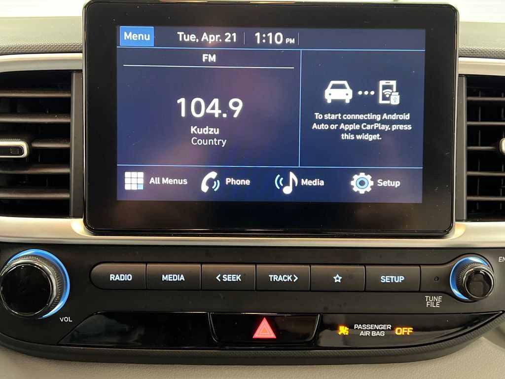 Used 2025 Hyundai Venue SEL FWD image 55
