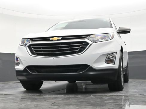 Used 2020 Chevrolet Equinox LS FWD image 28