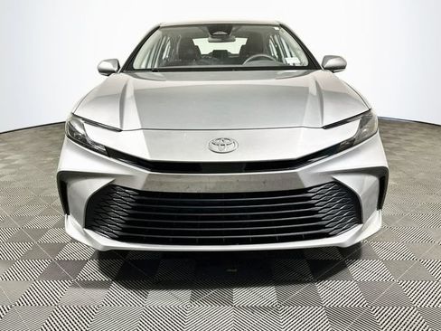 Used 2025 Toyota Camry LE FWD image 3