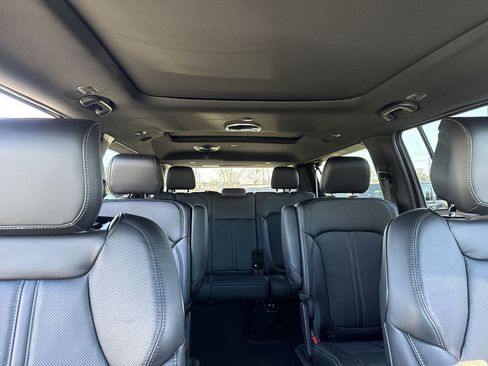 New 2026 Jeep Grand Wagoneer L w/ Premium Group I image 29