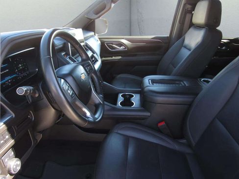 Used 2024 Chevrolet Tahoe LT RWD image 16
