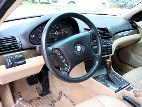 Used 2002 BMW 325i Sedan RWD image 16
