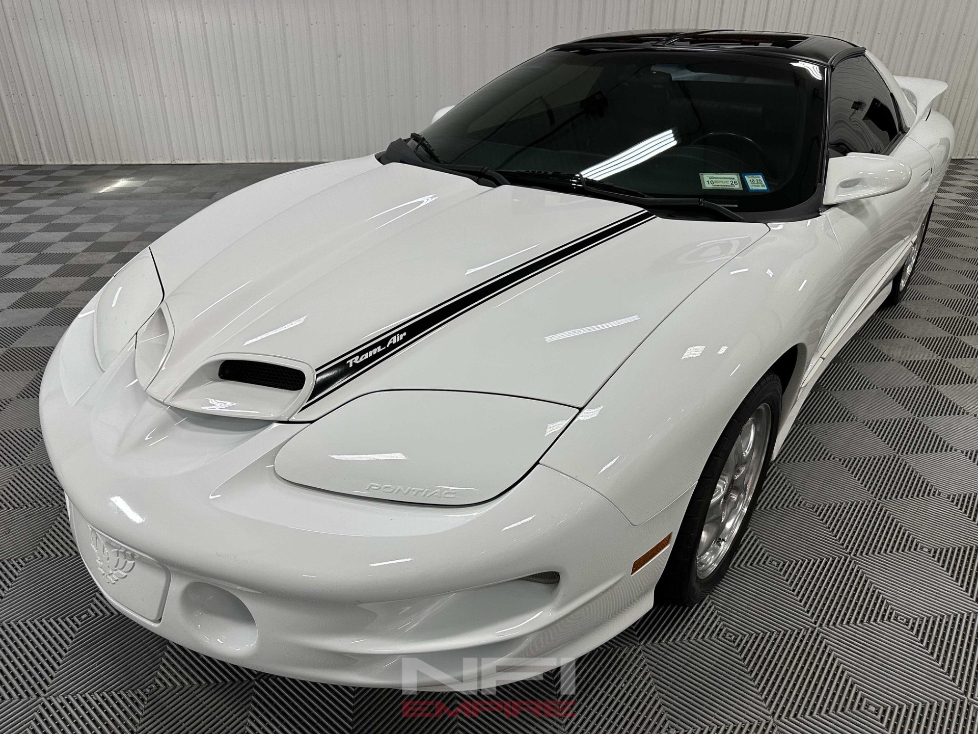 Used 2002 Pontiac Firebird Formula RWD image 3