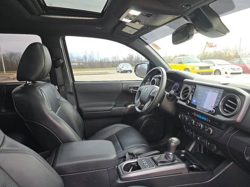 Used 2020 Toyota Tacoma 4x4 Double Cab image 7