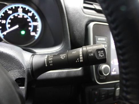 Used 2020 Nissan Leaf SV w/ SV Technology Package image 36