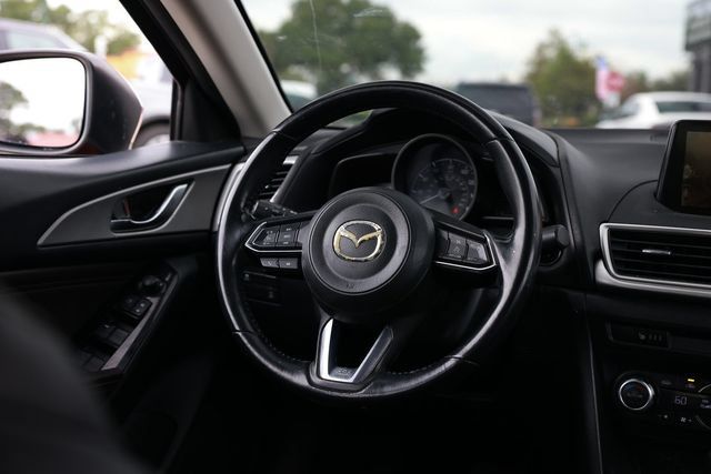 Used 2017 MAZDA MAZDA3 Touring FWD image 31