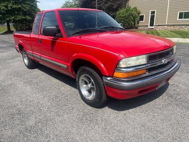 Used 2003 Chevrolet S10 Pickup LS w/ Convenience Package RWD image 17