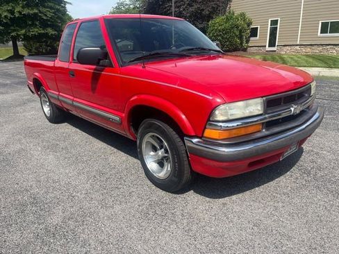 Used 2003 Chevrolet S10 Pickup LS w/ Convenience Package RWD image 17