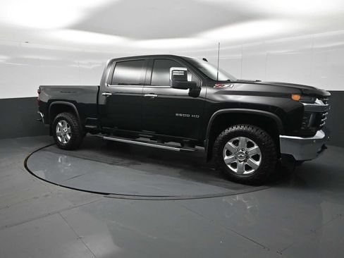 Used 2020 Chevrolet Silverado 2500 LTZ w/ LTZ Plus Package AWD/4WD image 3