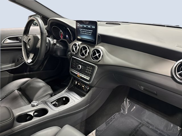 Used 2018 Mercedes-Benz GLA 250 4MATIC image 12