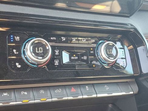 New 2026 GMC Sierra 1500 AT4 w/ AT4 Premium Package image 23