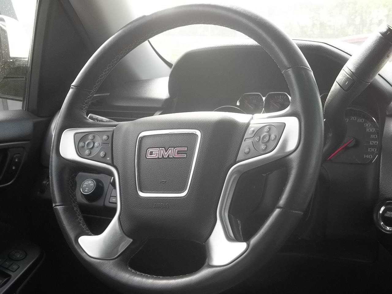 Used 2016 GMC Yukon SLT w/ Open Road Package AWD/4WD image 13