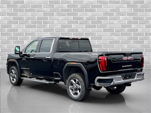 New 2025 GMC Sierra 2500 SLT w/ SLT Premium Package image 5