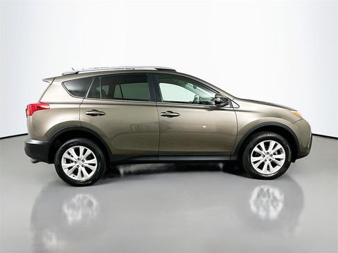 Used 2015 Toyota RAV4 Limited image 9