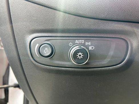 Used 2022 Chevrolet Equinox LT FWD image 14