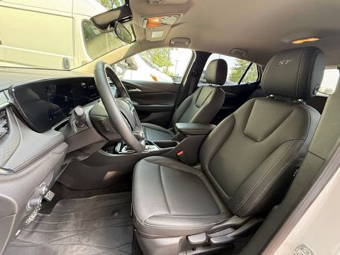 Used 2024 Buick Encore GX Sport Touring w/ Advanced Technology Package FWD image 26