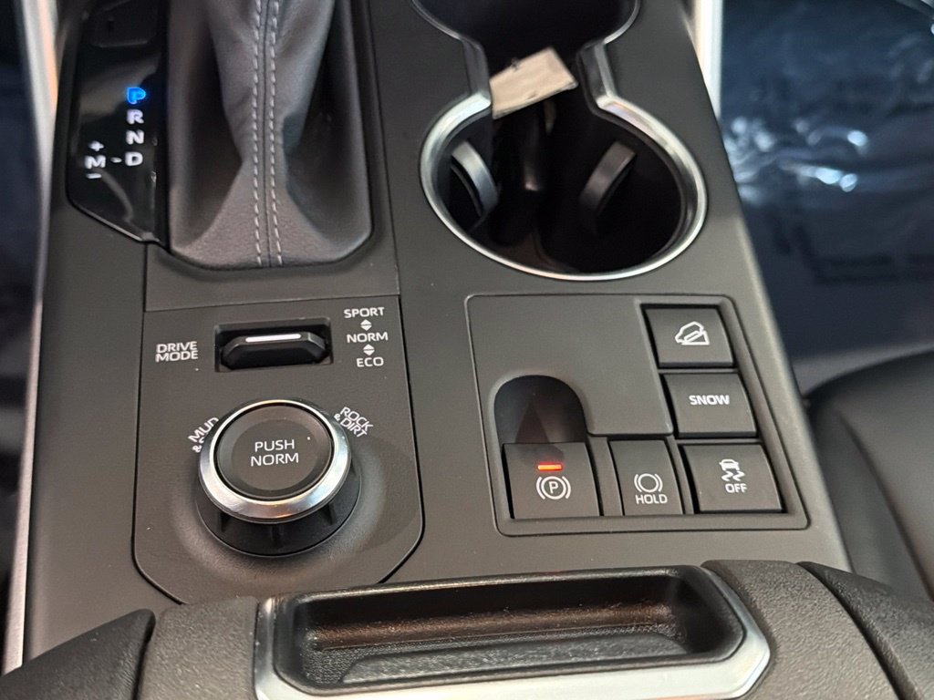 Used 2024 Toyota Highlander XSE AWD/4WD image 51