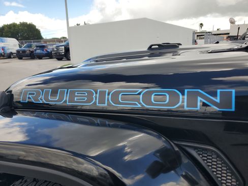 Used 2022 Jeep Wrangler Unlimited Rubicon 4xe w/ Steel Bumper Group image 32