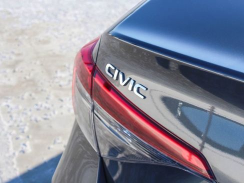 Certified 2024 Honda Civic Sport image 7