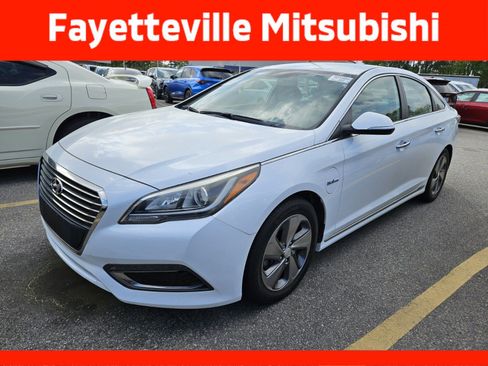 Used 2017 Hyundai Sonata Plug-In Hybrid image 9