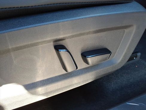 New 2026 Nissan Murano SV image 8