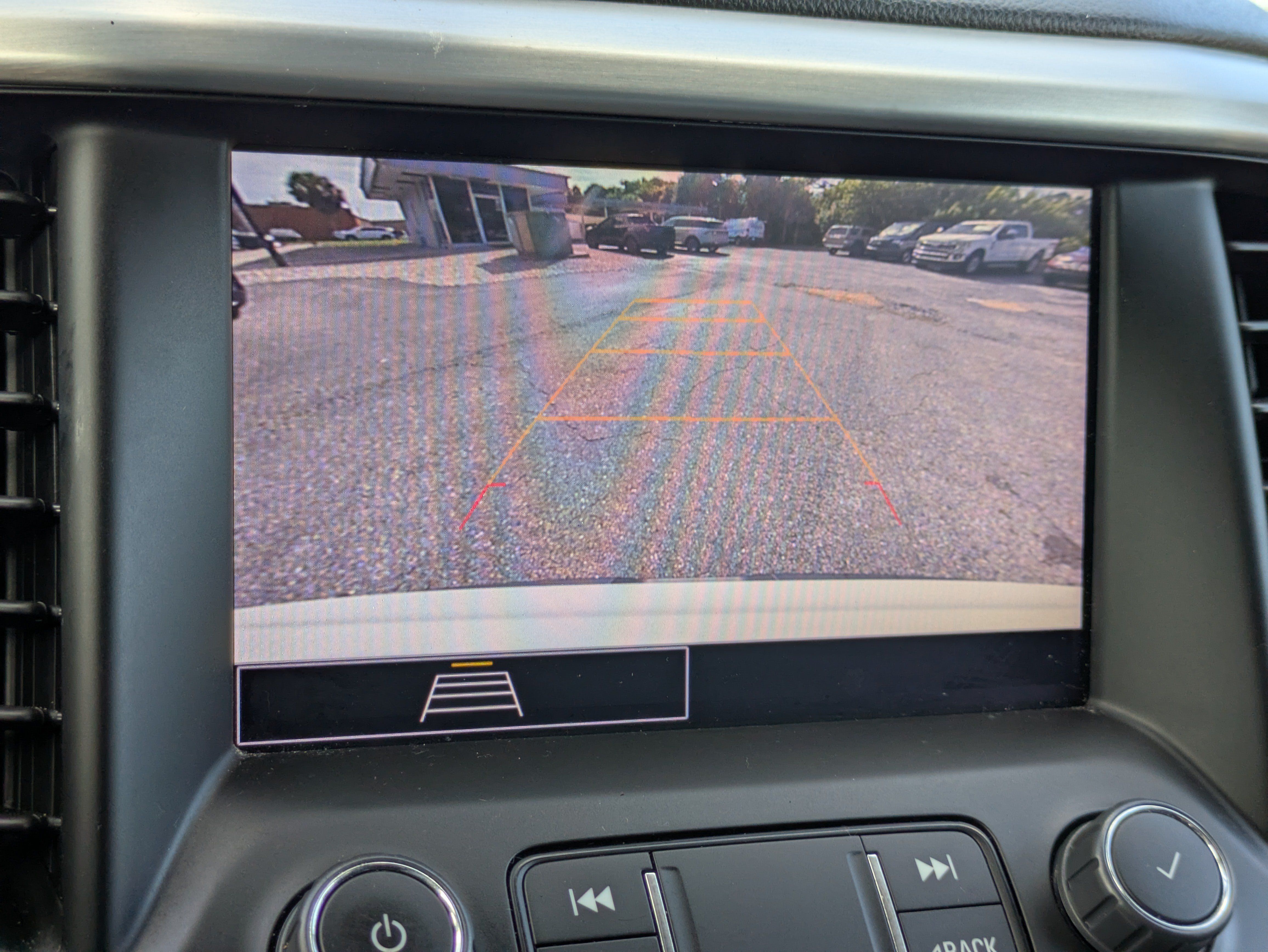 Used 2023 GMC Acadia SLE FWD image 20