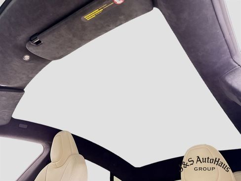 Used 2021 Tesla Model S Plaid image 16