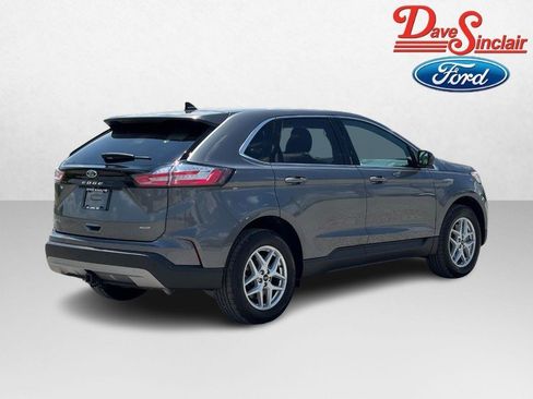 Used 2024 Ford Edge SEL w/ Convenience Package AWD/4WD image 7