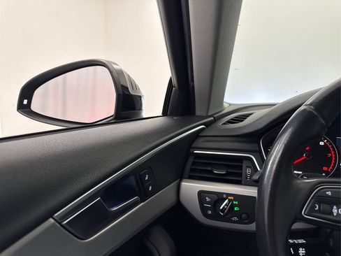 Used 2017 Audi A4 2.0T Premium FWD image 34