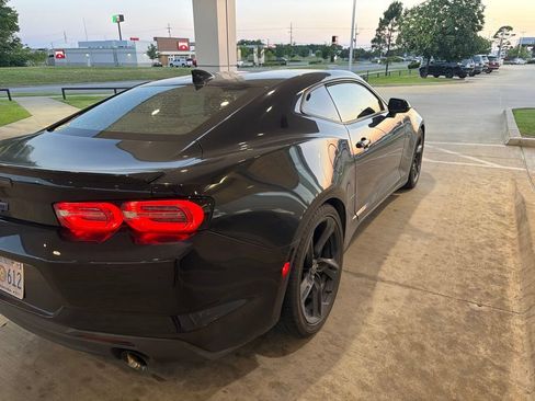Used 2020 Chevrolet Camaro LT w/ RS Package RWD image 5