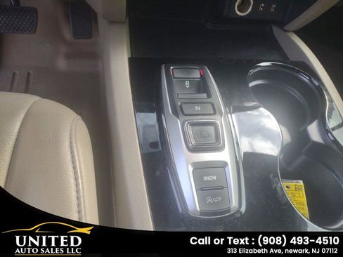 Used 2016 Honda Pilot Touring image 18