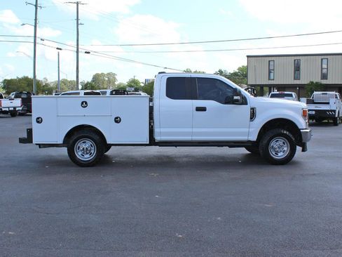 Used 2022 Ford F250 XL w/ Power Equipment Group image 7