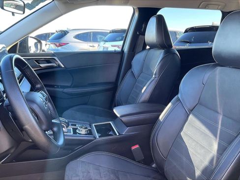 Used 2024 Mitsubishi Outlander SE image 20