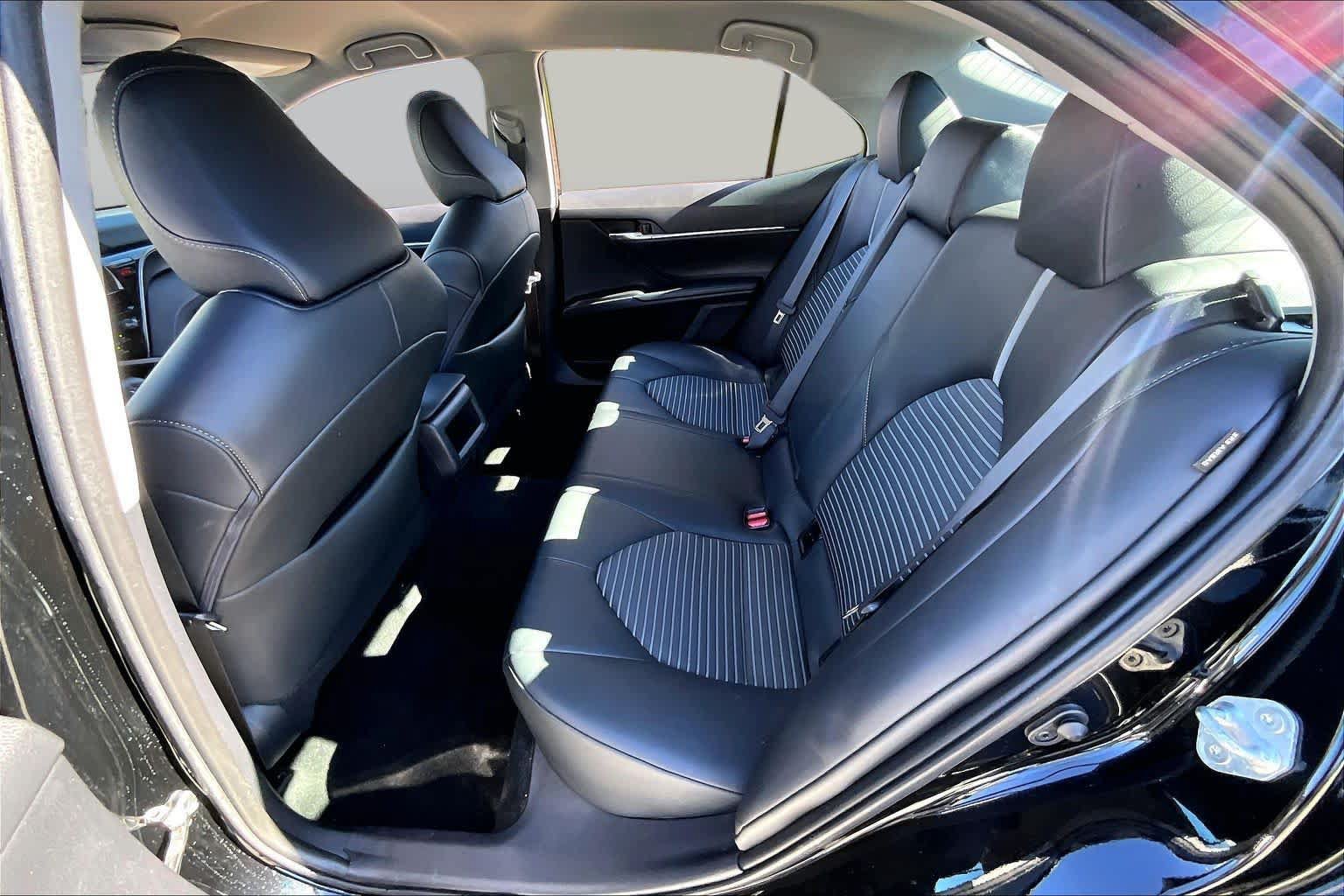 Used 2024 Toyota Camry SE w/ Cold Weather Package AWD/4WD image 18