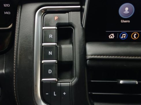 Used 2021 Chevrolet Tahoe High Country w/ Premium Package RWD image 10
