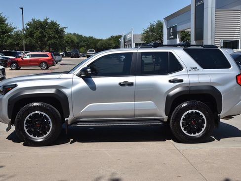 Used 2025 Toyota 4Runner TRD Off-Road Premium w/ Tow Technology Package AWD/4WD image 12