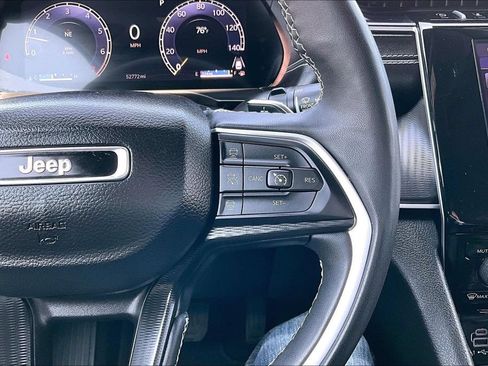 Certified 2024 Jeep Grand Cherokee Altitude AWD/4WD image 7