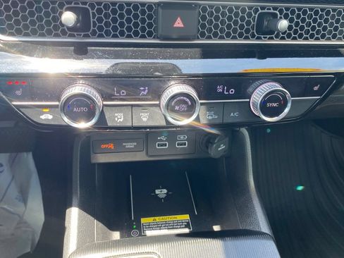 Used 2024 Honda Civic Touring image 25
