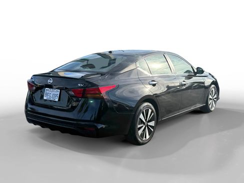Used 2022 Nissan Altima 2.5 SV image 5