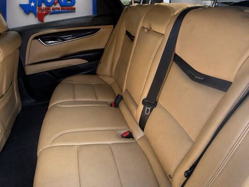 Used 2013 Cadillac XTS Luxury FWD image 14